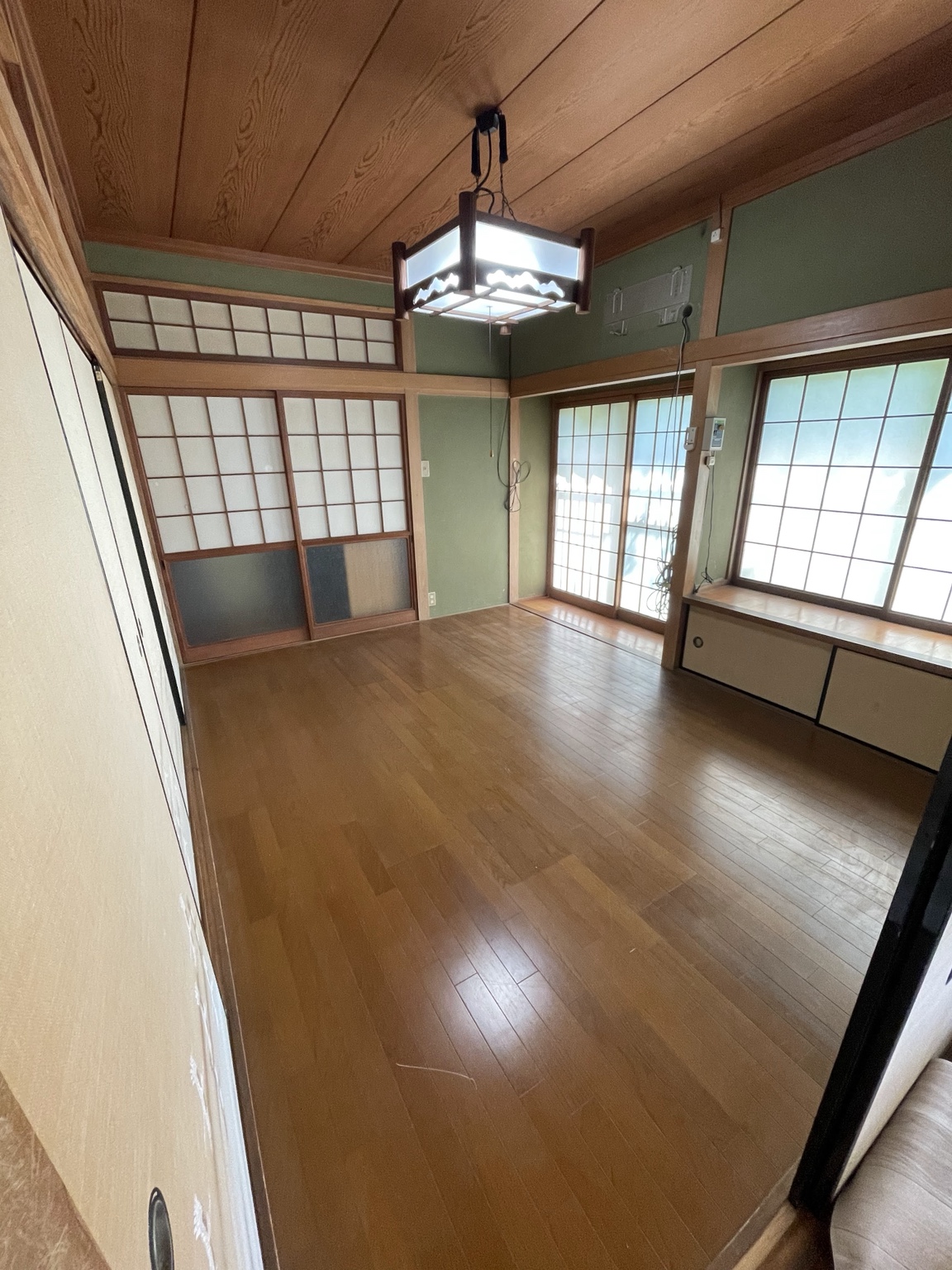空き家を整理し再び使える状態になった室内